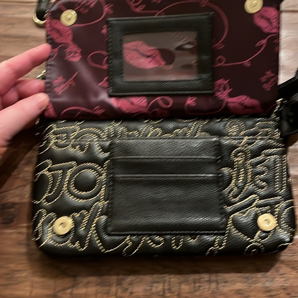Betsey Johnson Black and Gold Small Purse - Picture 3 of 9
